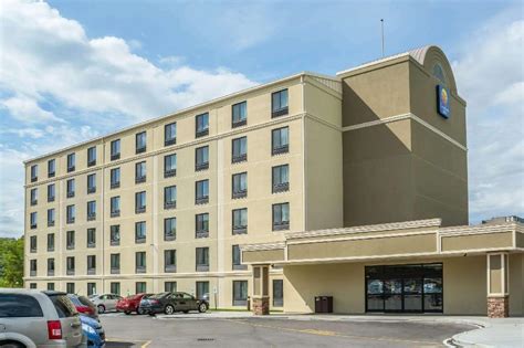 Comfort inn at the pointe  The hotel is within walking distance to the Conference & Event Center Niagara Falls, the Niagara Falls Culinary Institute and the Seneca